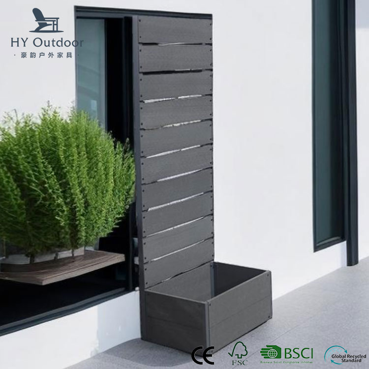 Jaké jsou výhody plantápa Trellis WPC ve srovnání s běžnými pěstiteli?